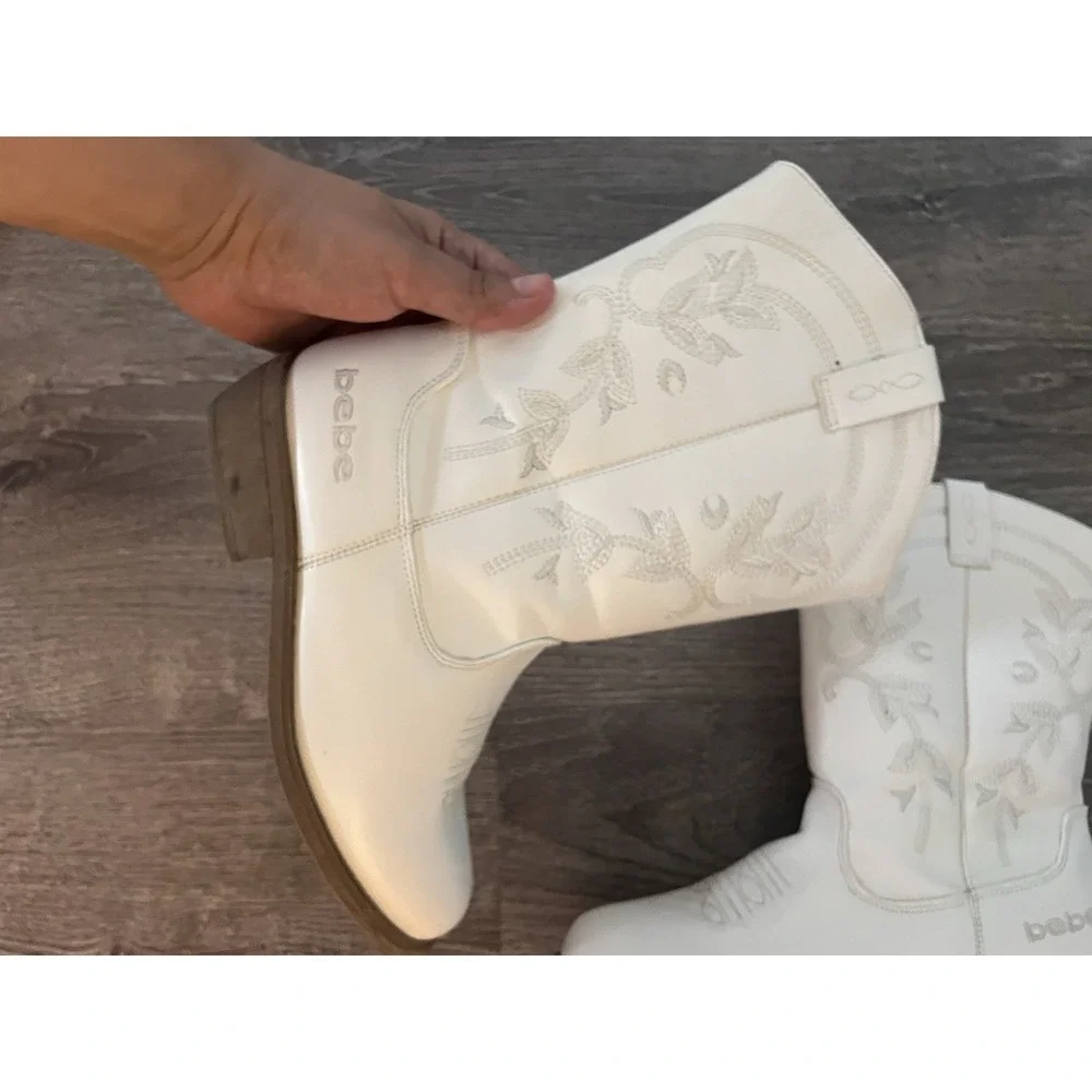 Bebe Girls White Floral Embroidered Western Cowboy Boots Coastal Girl Boho Festi